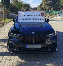 Samsun’da jandarma 3,5 milyonluk gümrük kaçağı araç ele geçirdi