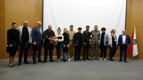 Van’da "Aybüke: Öğretmen Oldum Ben" filmi izlendi