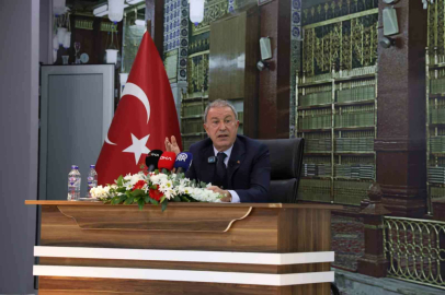 AK Parti Milletvekili Hulusi Akar: “TSK depremin ilk saatinden beri sahada, bunu bilin”