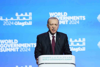 Cumhurbaşkanı Recep Tayyip Erdoğan, “Daha fazla kan dökülmeden, göz yaşı akamdan bölgemiz çok daha büyük tehditlerle karşı karşıya kalmadan bir an önce Gazze’deki katliamın durdurmamızın altını bir kez daha çiziyorum” dedi.