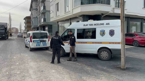 Aksaray’da 3. kattan düşen cam balkon ustası yaşam mücadelesini kaybetti