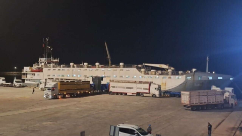 "Yüzen Ahır" Bandırma Çelebi Limanına gelmeye devam ediyor