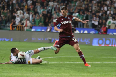 Trendyol Süper Lig: Konyaspor: 1 - Trabzonspor: 3 (Maç sonucu)