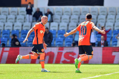 Trendyol Süper Lig: Başakşehir: 2 - Çaykur Rizespor: 0 (Maç sonucu)