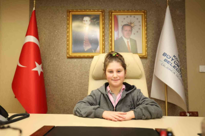 Başkan koltuğuna oturan Sahra’nın ilk talimatı bakın ne oldu