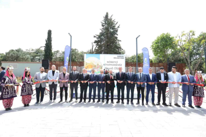 İnegöl’ün yeni ‘Nöbetçi Kütüphanesi’ törenle hizmete girdi