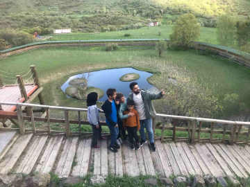 Bingöl’ün doğa harikası yüzen adalar yaz aylarıyla birlikte yeşile büründü