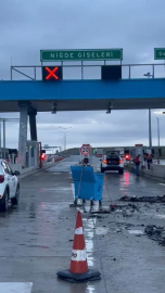 Ankara-Niğde Otoyolu’nda iki araç kafa kafaya çarpıştı: 5 yaralı