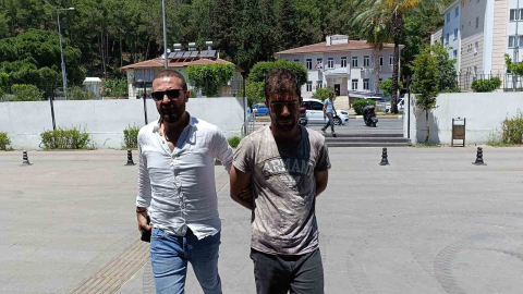 Kendisinden 13 yaş büyük sevgilisini bıçakladı, "evlenecektik" dedi