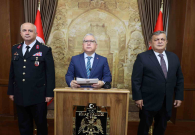 Vali Şimşek: “9 bin 500 olayın yüzde 95’i aydınlatıldı”