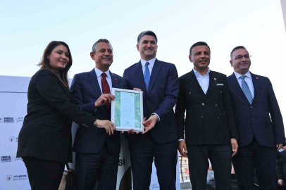 CHP Genel Başkanı Özel: "Başkan Adıgüzel, 6 yıllık işi 6 ayda yaptı”