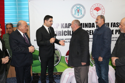 Erzincan'da Yerli ve Milli Kuru Fasulye Tohumu Çiftçilere Dağıtıldı