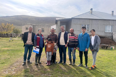 Muradiye’de Buzağı Ölümlerini Azaltmaya Yönelik Eğitim Seferberliği Sürüyor