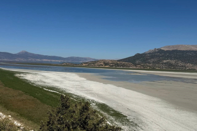 Isparta, Eğirdir’de Kuraklık Çiftçiyi Susuz Tarıma Yönlendirdi