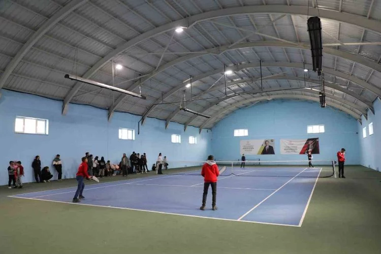 Ağrı’da okul sporları tenis müsabakaları sonuçlandı