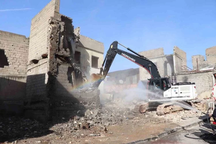Siirt’te 1. Etap Kentsel Dönüşüm Projesi’nde 198 yapının yıkımına başlandı
