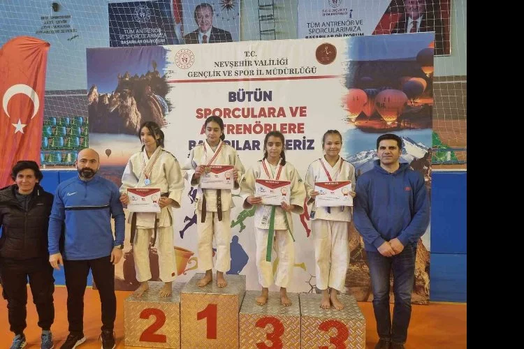 Judocular Sivas’a 6 madalya ile döndü