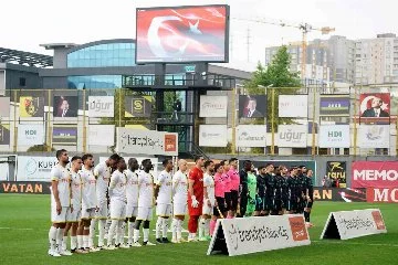 Trendyol Süper Lig: İstanbulspor: 0 - Adana Demirspor: 1 (Maç devam ediyor)