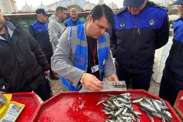 Sincan’da zabıta ekipleri balık denetiminde